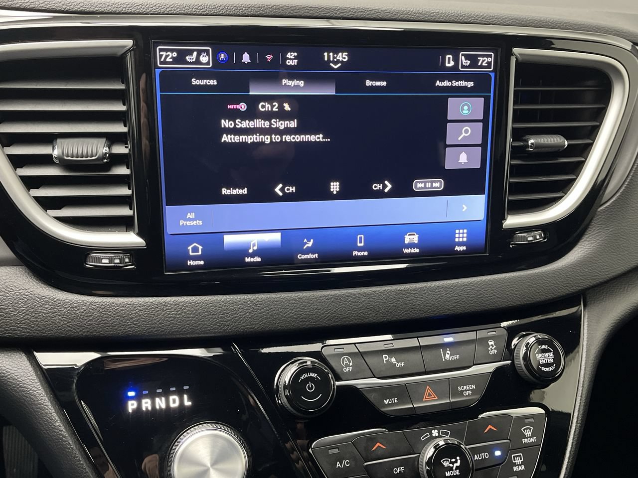 Used 2025 Chrysler Pacifica Select FWD image 18