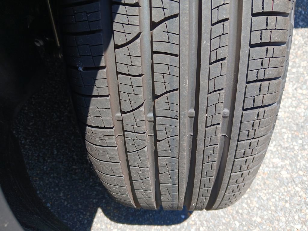 New 2025 Volkswagen Tiguan SE image 27