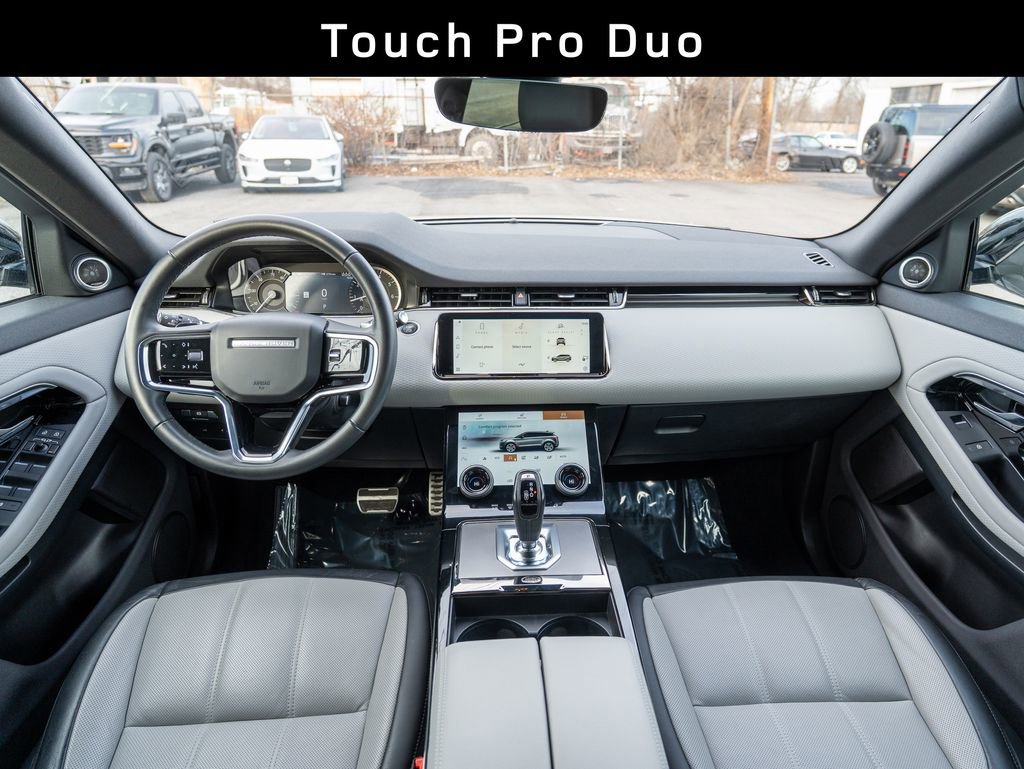 Used 2023 Land Rover Range Rover Evoque R-Dynamic S image 17