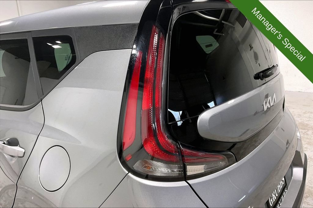 Used 2025 Kia Soul LX w/ LX Technology Package FWD image 34