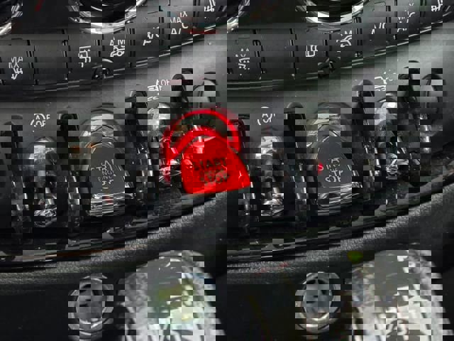 Used 2017 MINI Cooper Clubman ALL4 image 23