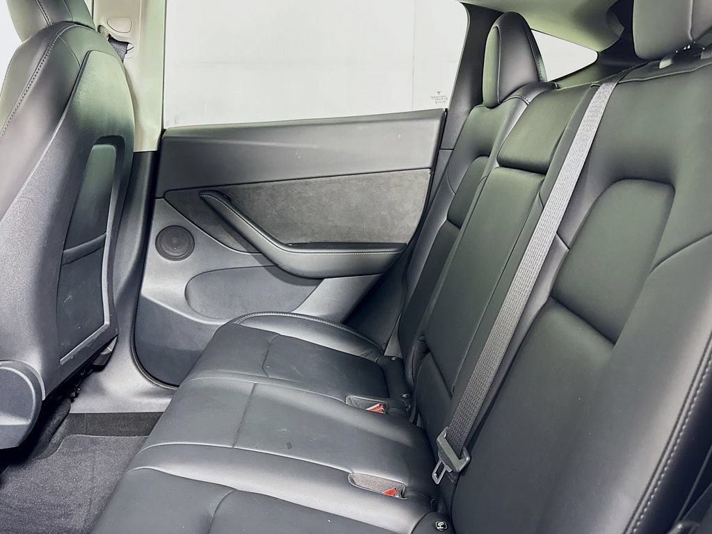 Used 2022 Tesla Model Y Performance AWD/4WD image 8