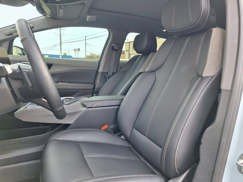 Certified 2026 Cadillac Optiq Sport 1 RWD image 24