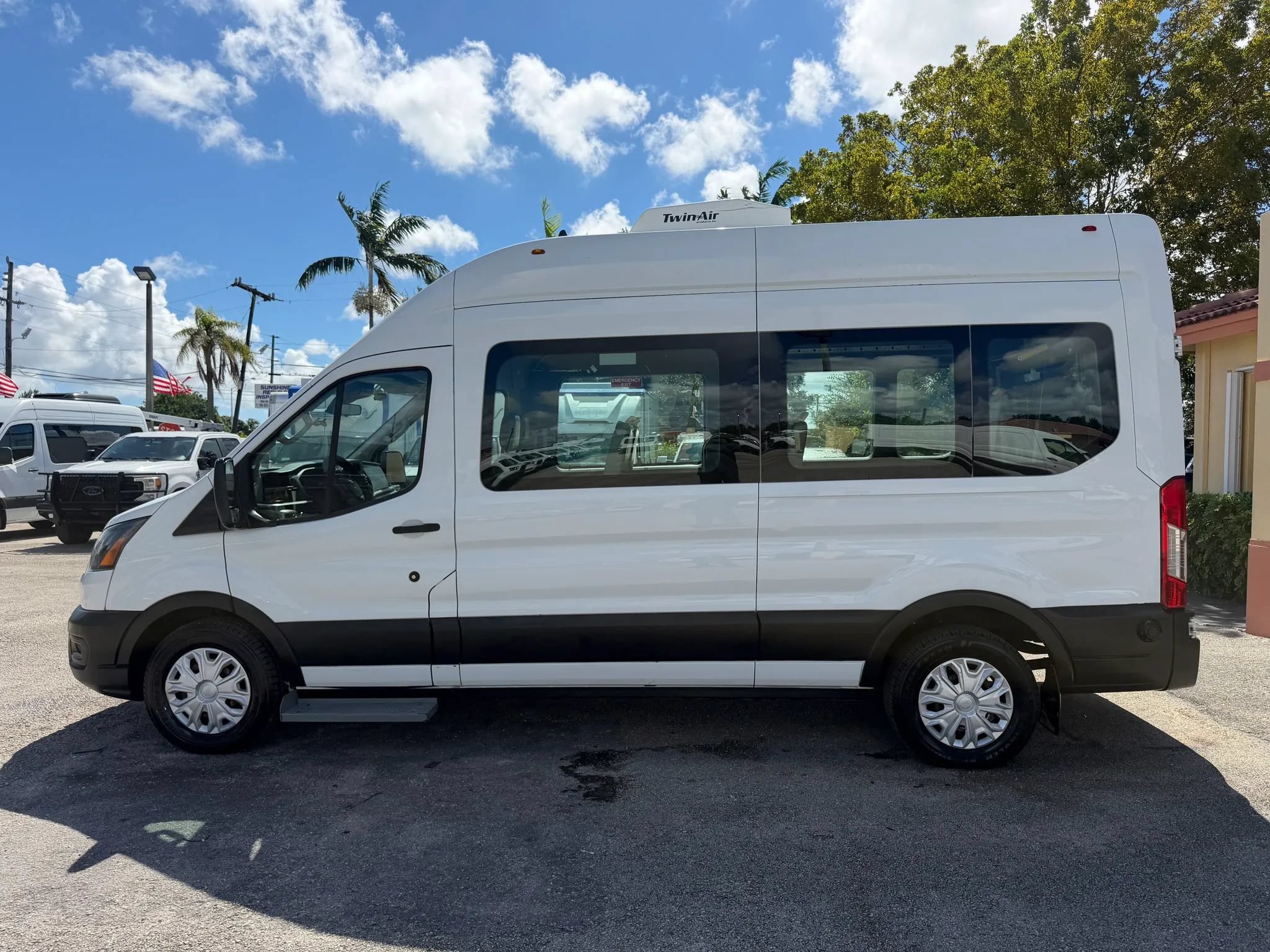 Used 2020 Ford Transit 350 148 High Roof RWD image 4