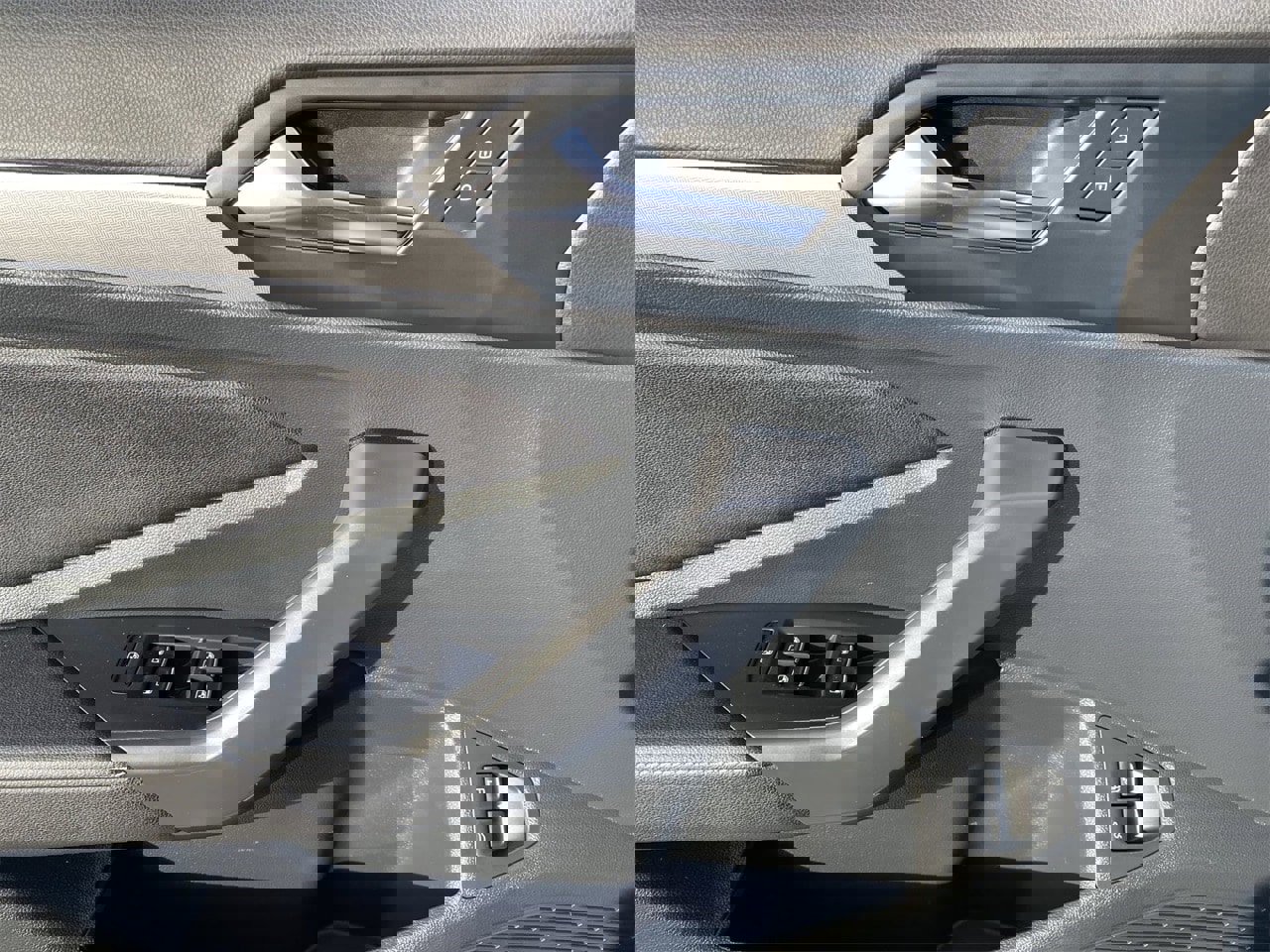 Certified 2024 Volkswagen Jetta Sport image 18