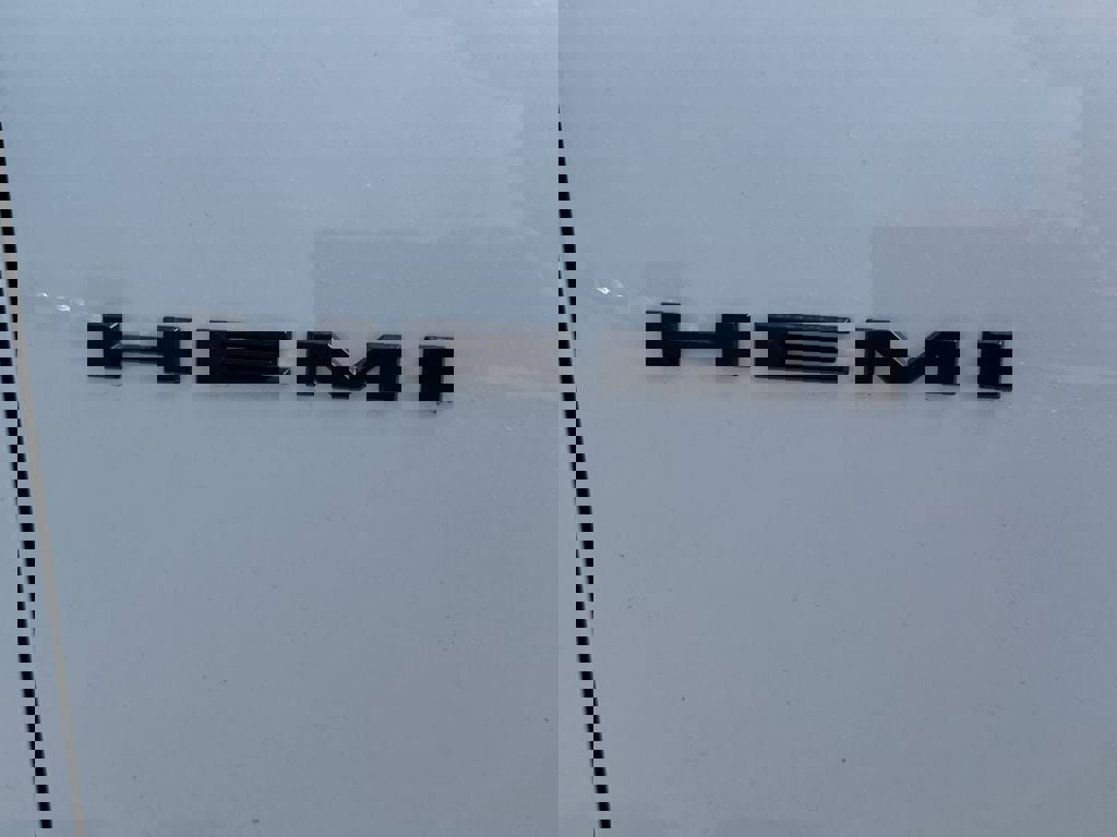 Used 2024 Dodge Durango R/T w/ Blacktop Package image 13