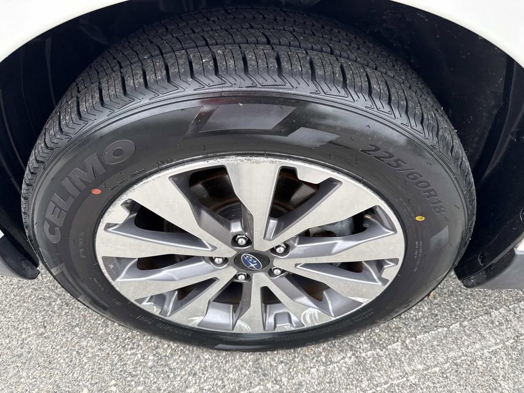 Used 2017 Subaru Outback 2.5i Touring image 12