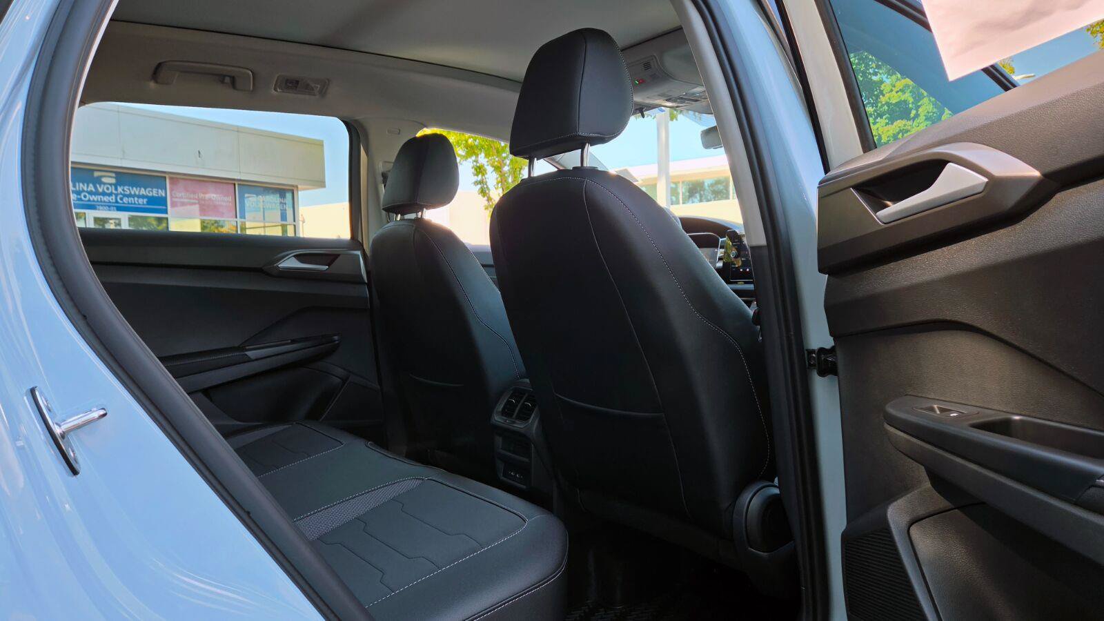 New 2027 Volkswagen Taos SE FWD image 54