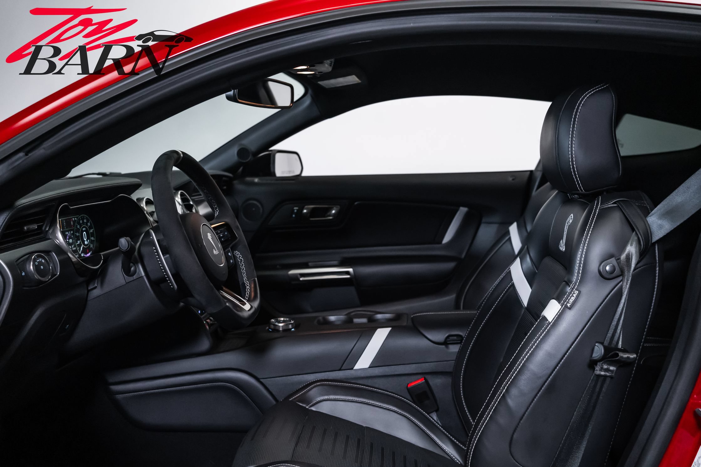 Used 2021 Ford Mustang Shelby GT500 w/ Technology Package RWD image 25