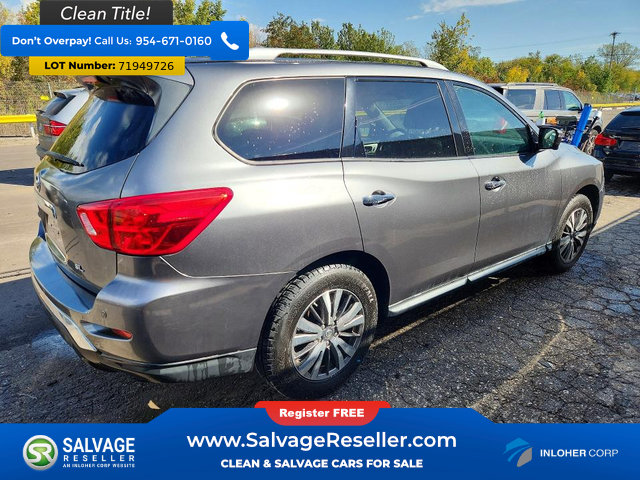 Used 2018 Nissan Pathfinder SL w/ Cargo Package FWD image 4