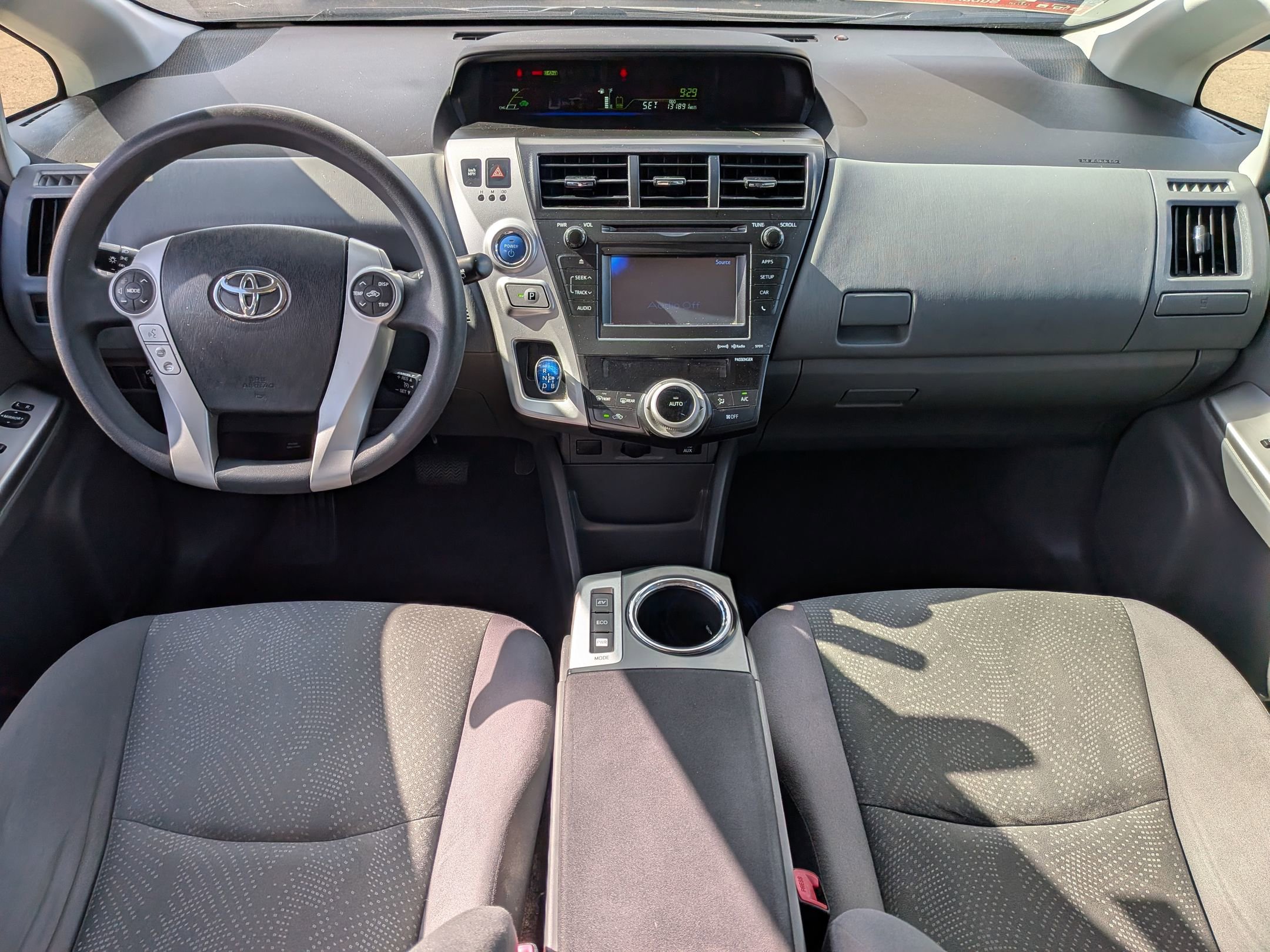 Used 2014 Toyota Prius V Three image 28