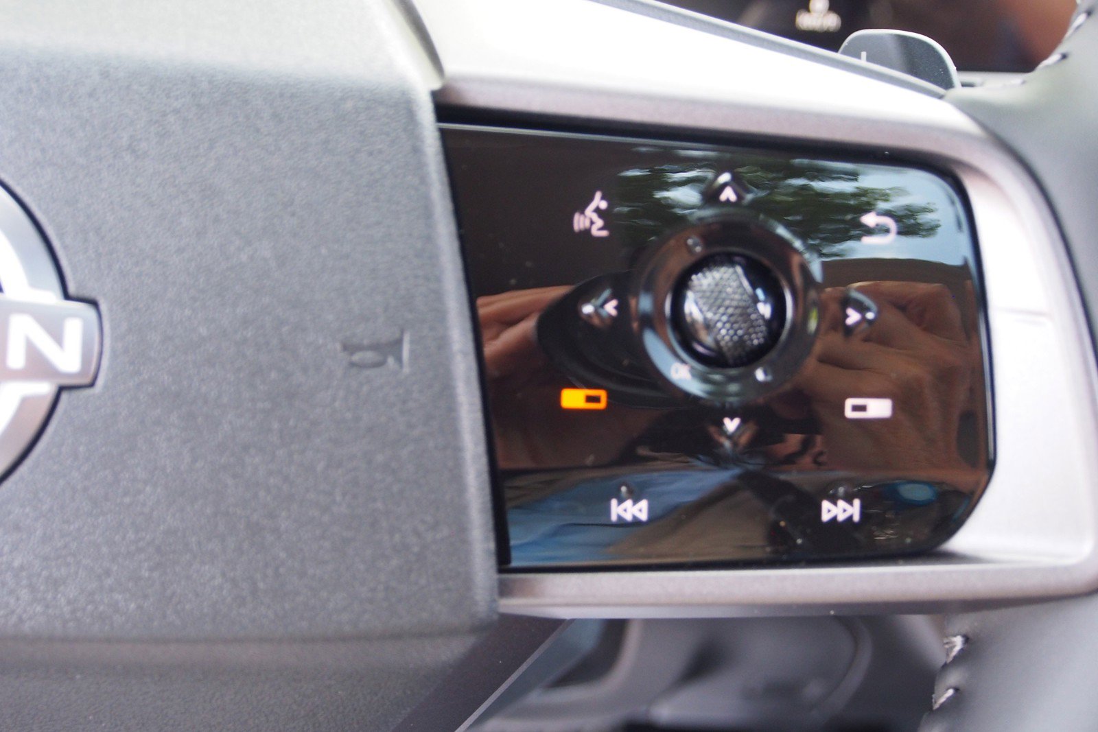 Used 2025 Nissan Murano SL image 21