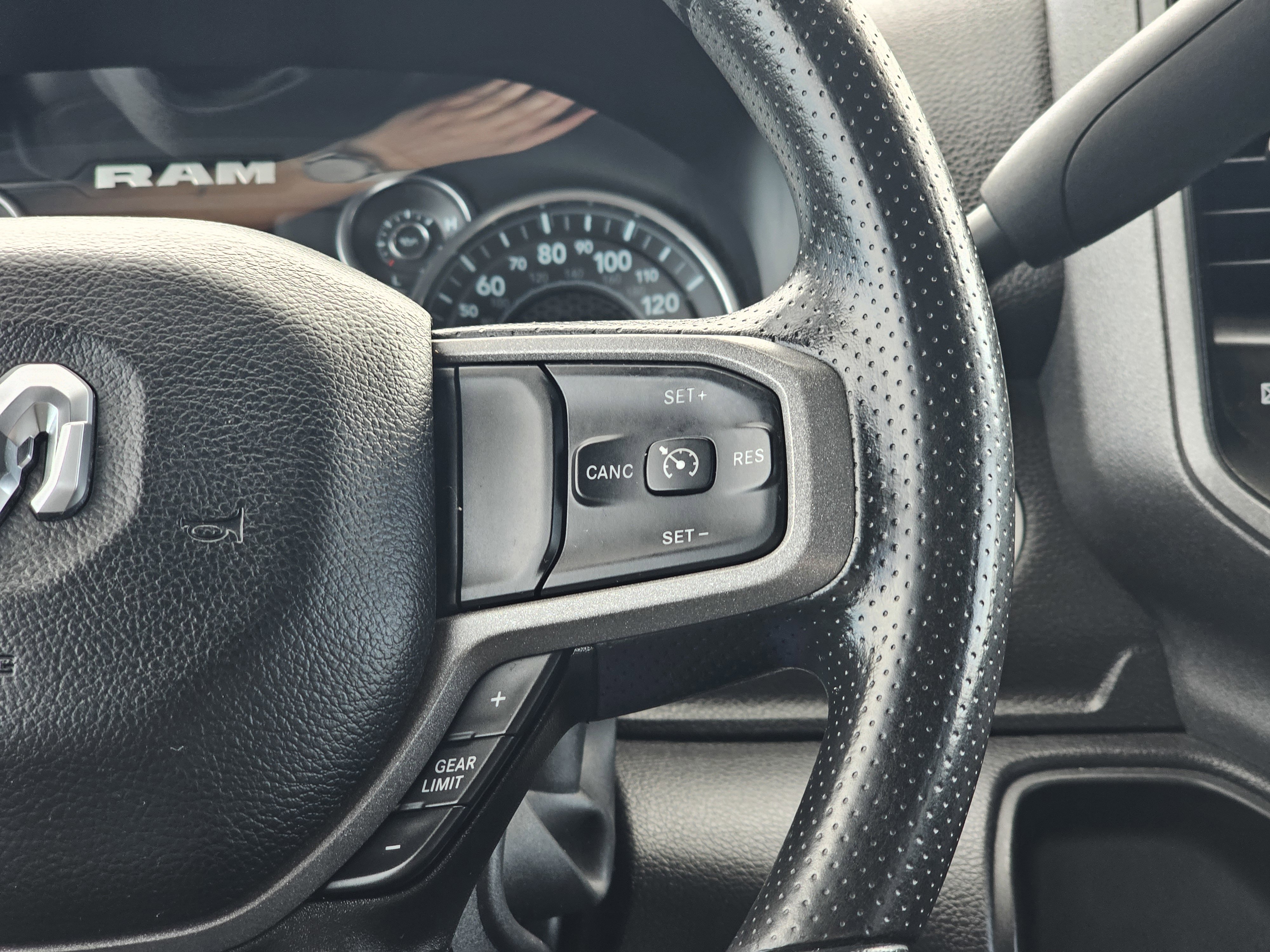 Used 2024 RAM 3500 Tradesman image 22