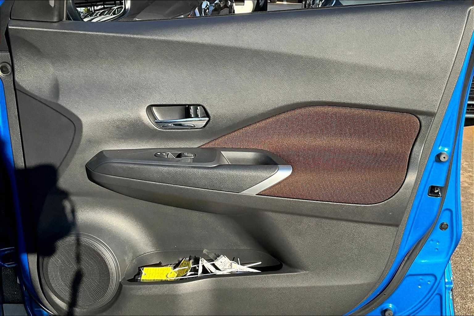 Certified 2024 Nissan Kicks SR image 25