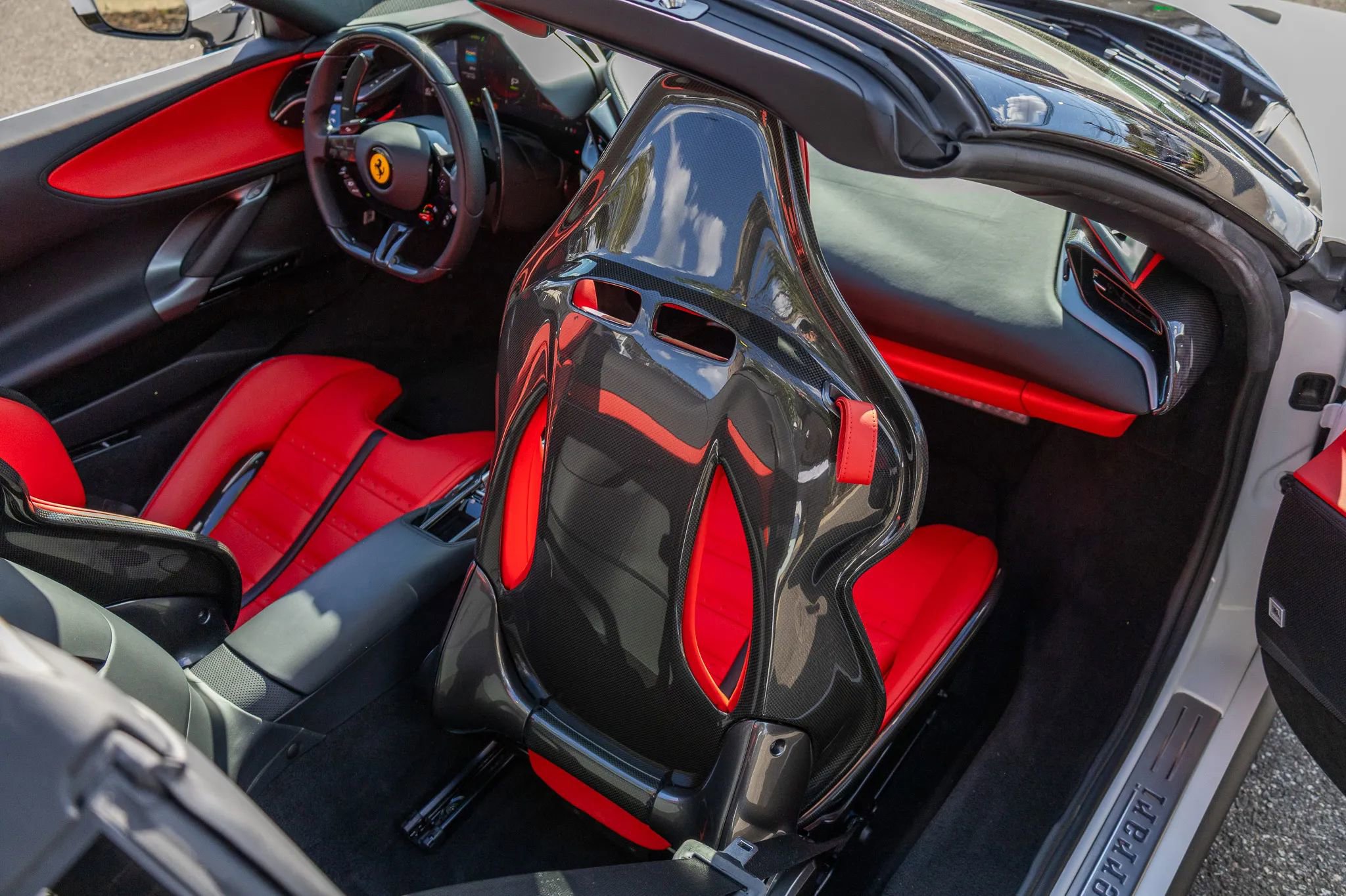 Used 2025 Ferrari SF90 Spider image 74