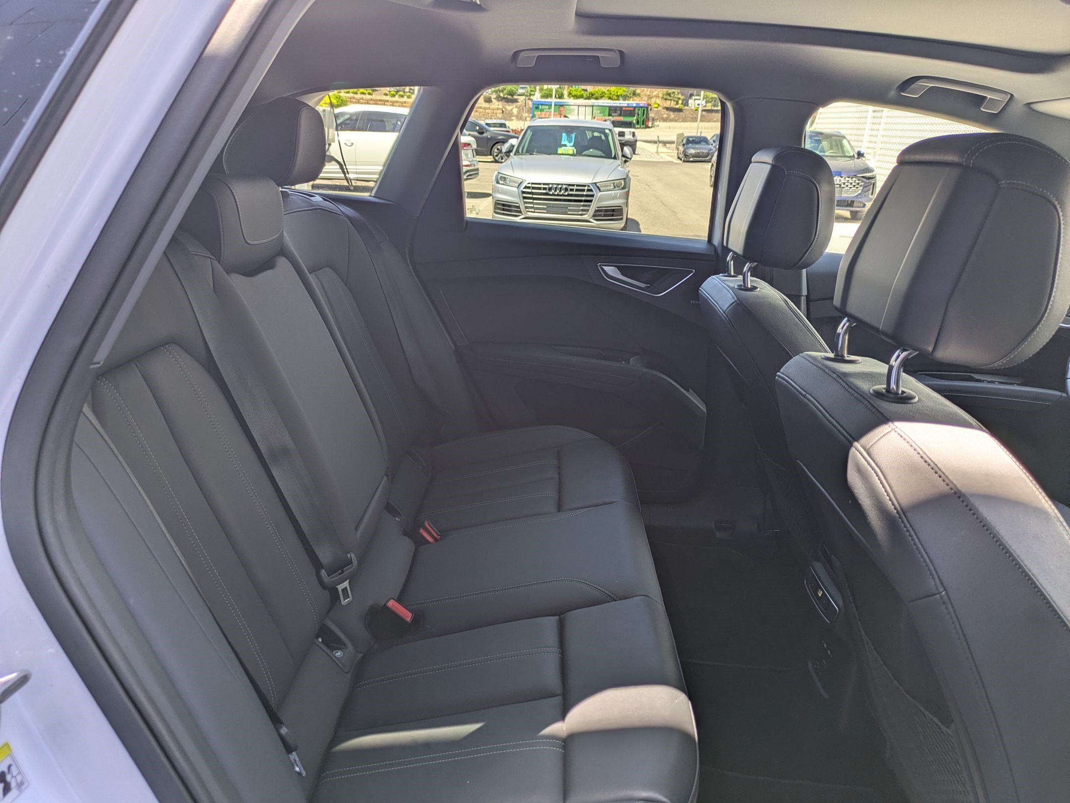 Used 2023 Audi Q4 e-tron Prestige AWD/4WD image 25
