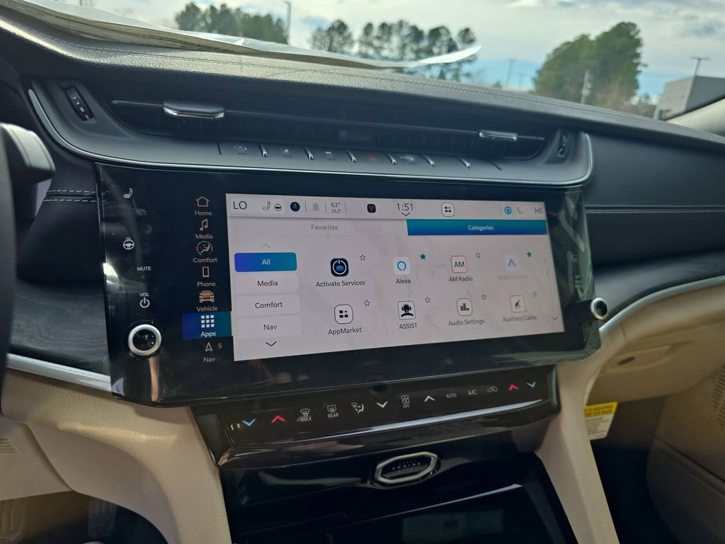 New 2026 Jeep Grand Cherokee Limited w/ Luxury Tech Group II image 23