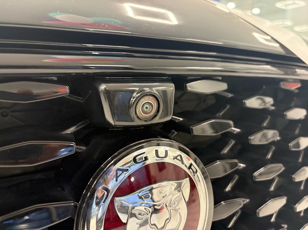 Used 2021 Jaguar F-PACE R-Dynamic S image 15