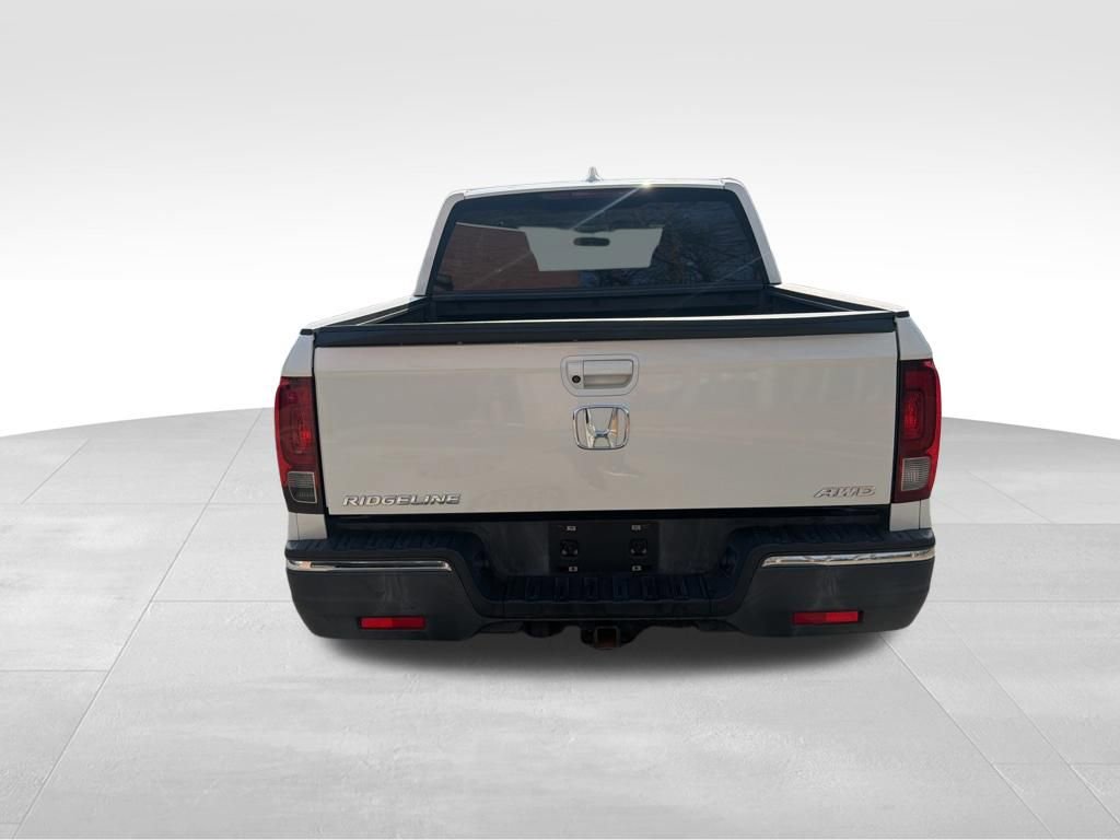 Used 2018 Honda Ridgeline Sport image 4