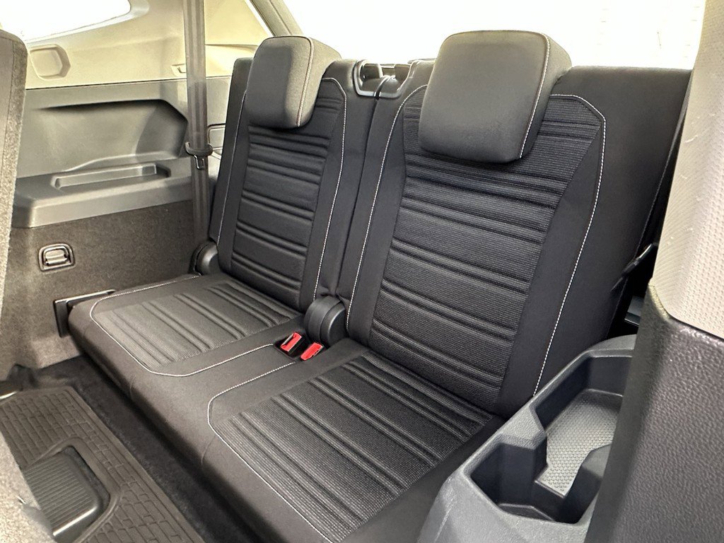 Used 2022 Volkswagen Tiguan S image 17