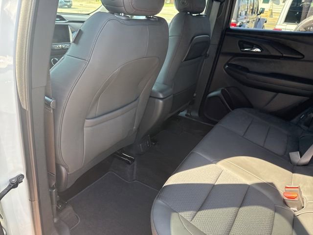 Used 2023 Chevrolet TrailBlazer RS w/ Convenience Package AWD/4WD image 11