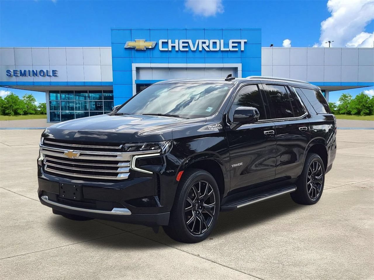 Certified 2023 Chevrolet Tahoe High Country w/ Advanced Technology Package AWD/4WD image 2