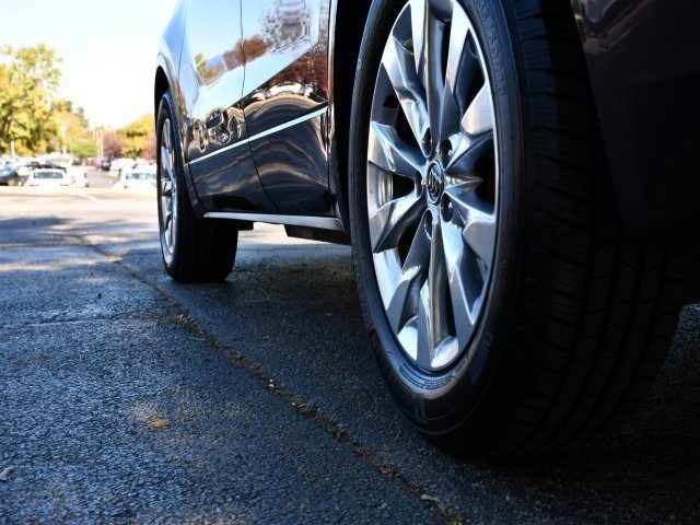 Used 2017 Buick Envision Essence image 10