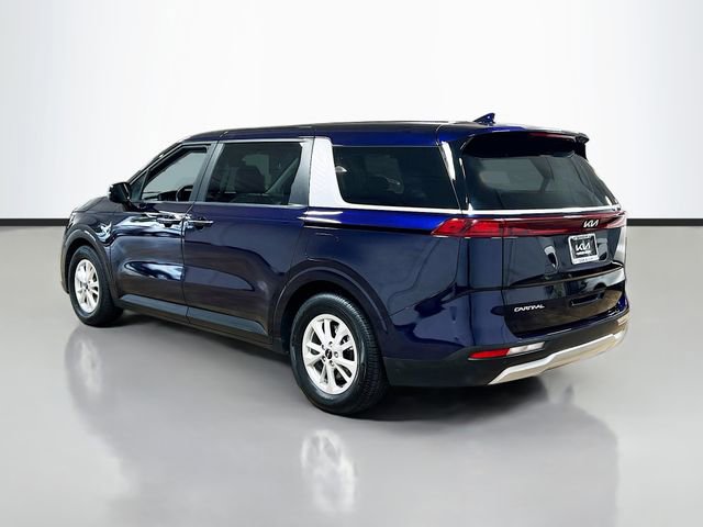Certified 2024 Kia Carnival LX image 5