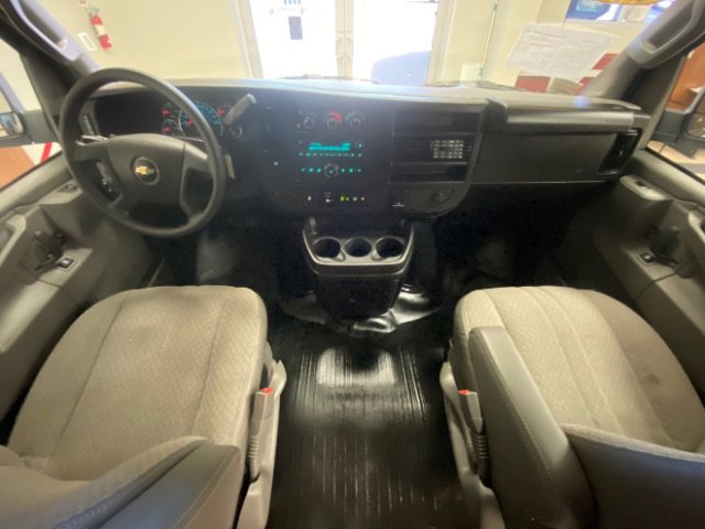 Used 2022 Chevrolet Express 3500 LS RWD image 17