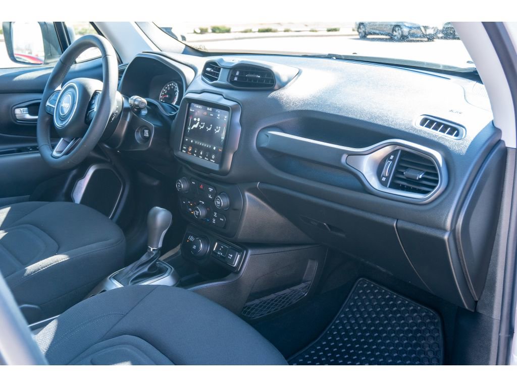 Used 2022 Jeep Renegade Latitude image 17