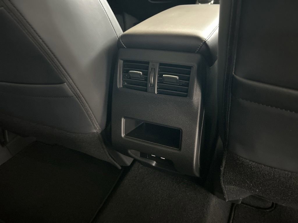 New 2026 Mitsubishi Outlander SE image 28