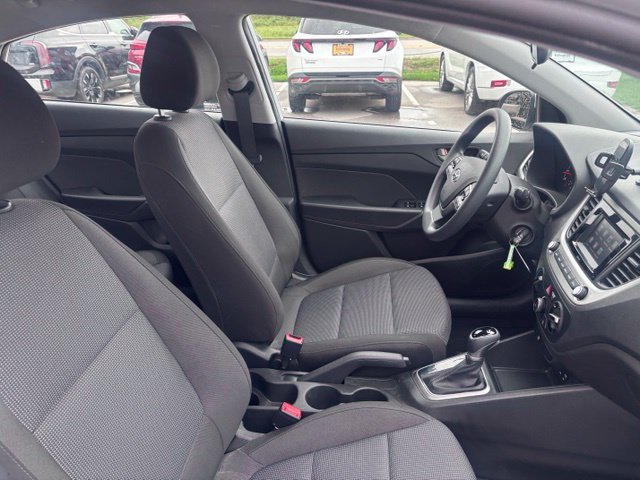 Used 2022 Hyundai Accent SE FWD image 44