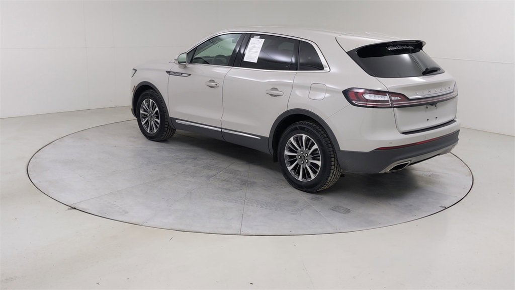 Used 2023 Lincoln Nautilus AWD w/ Premium Package image 16