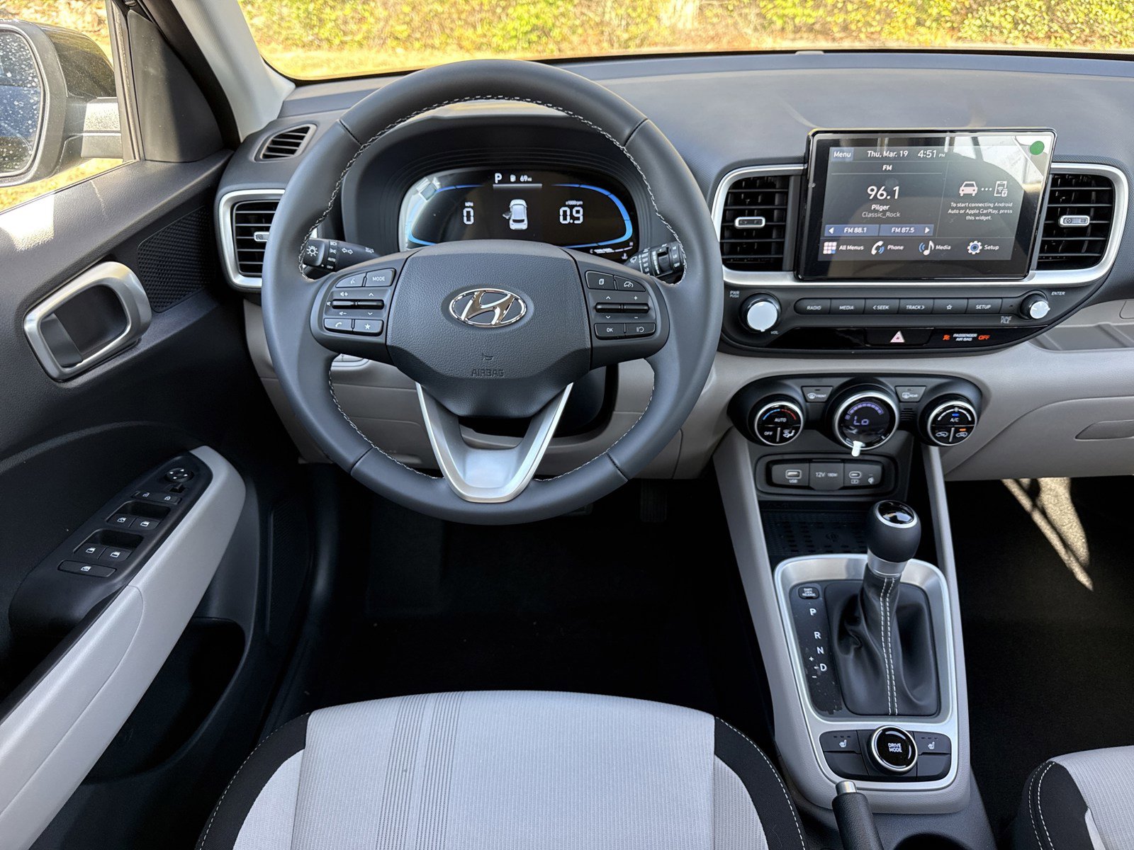 New 2026 Hyundai Venue SEL image 14