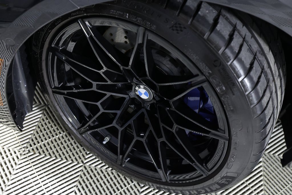 Used 2025 BMW M3 w/ Executive Package image 48