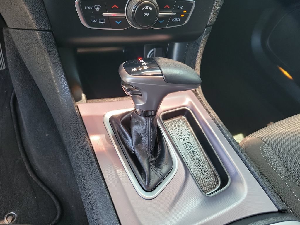 Used 2020 Dodge Charger SXT RWD image 31