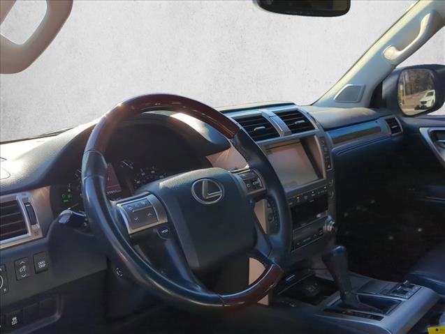 Used 2014 Lexus GX 460 image 9