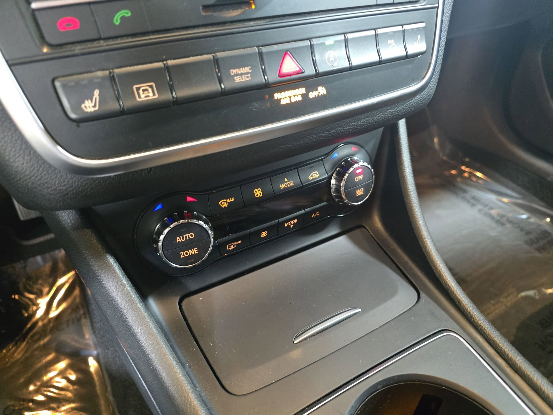 Certified 2016 Mercedes-Benz GLA 250 4MATIC image 23