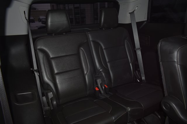 Used 2018 GMC Acadia SLT w/ LPO, Black Accent Package image 44