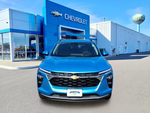 Used 2026 Chevrolet Trax LT w/ LT Convenience Package FWD image 9
