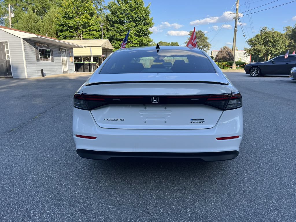 Used 2025 Honda Accord Sport image 6