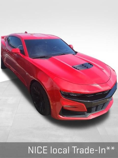 Used 2019 Chevrolet Camaro SS RWD image 3