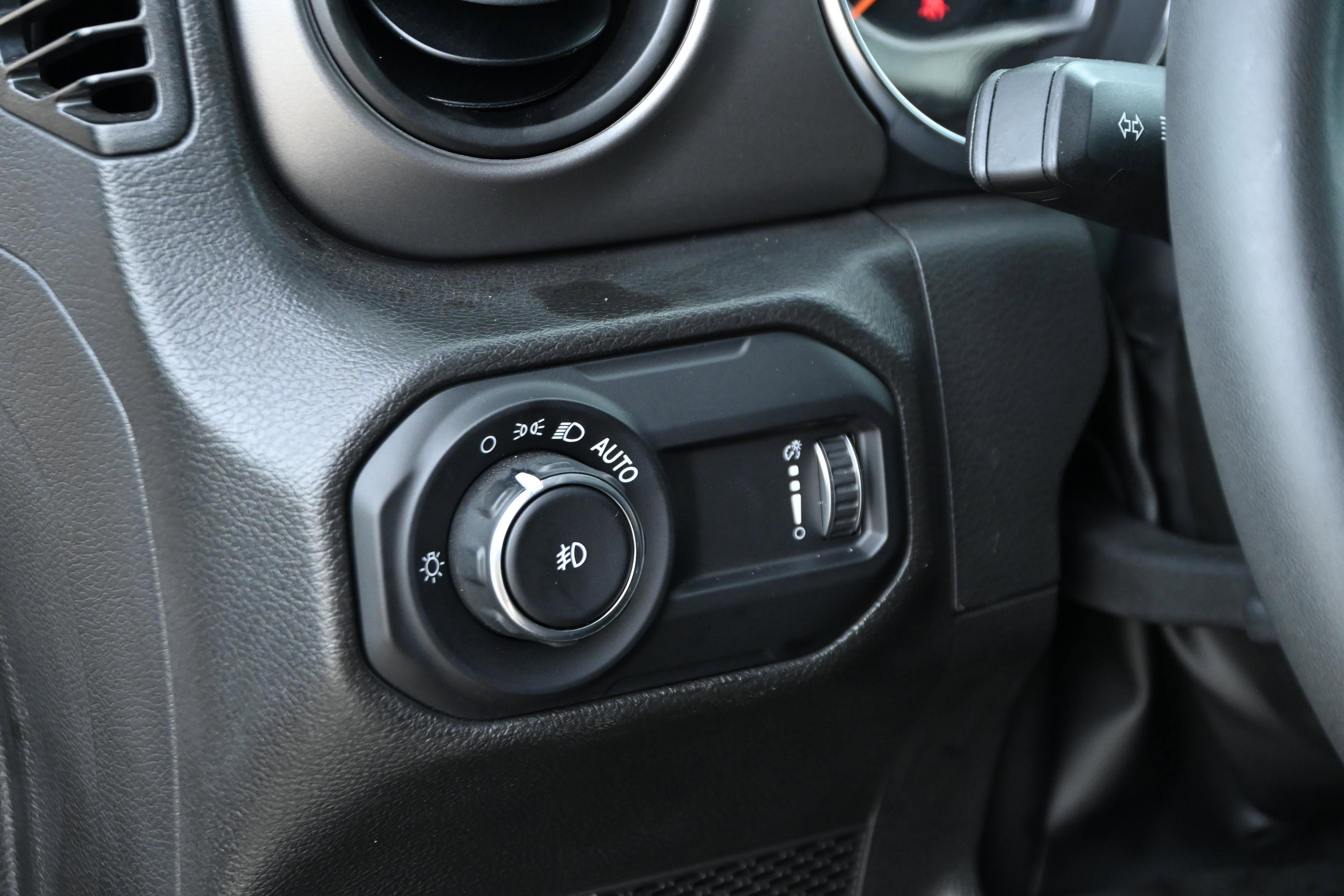 Used 2023 Jeep Wrangler Unlimited Sport image 28