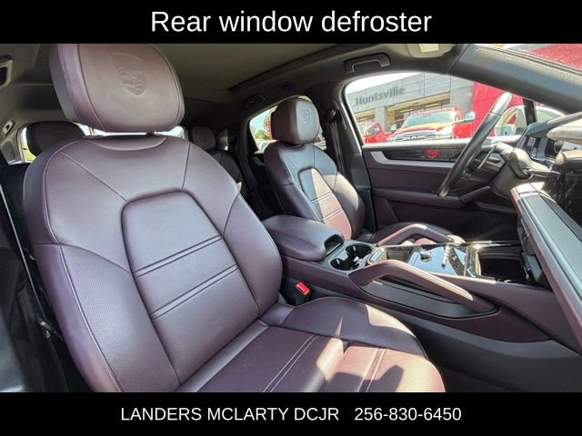 Used 2024 Porsche Cayenne S AWD/4WD image 12