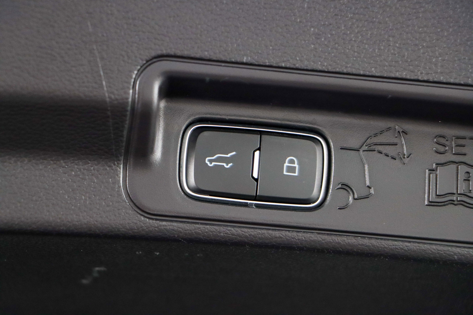 Used 2022 Ford Explorer ST w/ ST Street Pack image 31