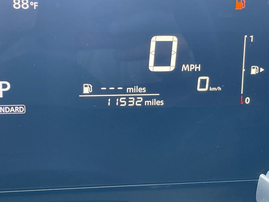 Certified 2025 Nissan Kicks SV FWD image 16