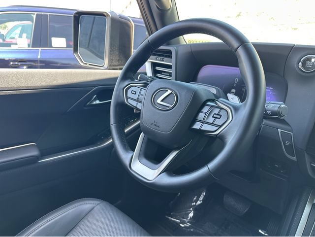 Certified 2025 Lexus GX 550 AWD/4WD image 13