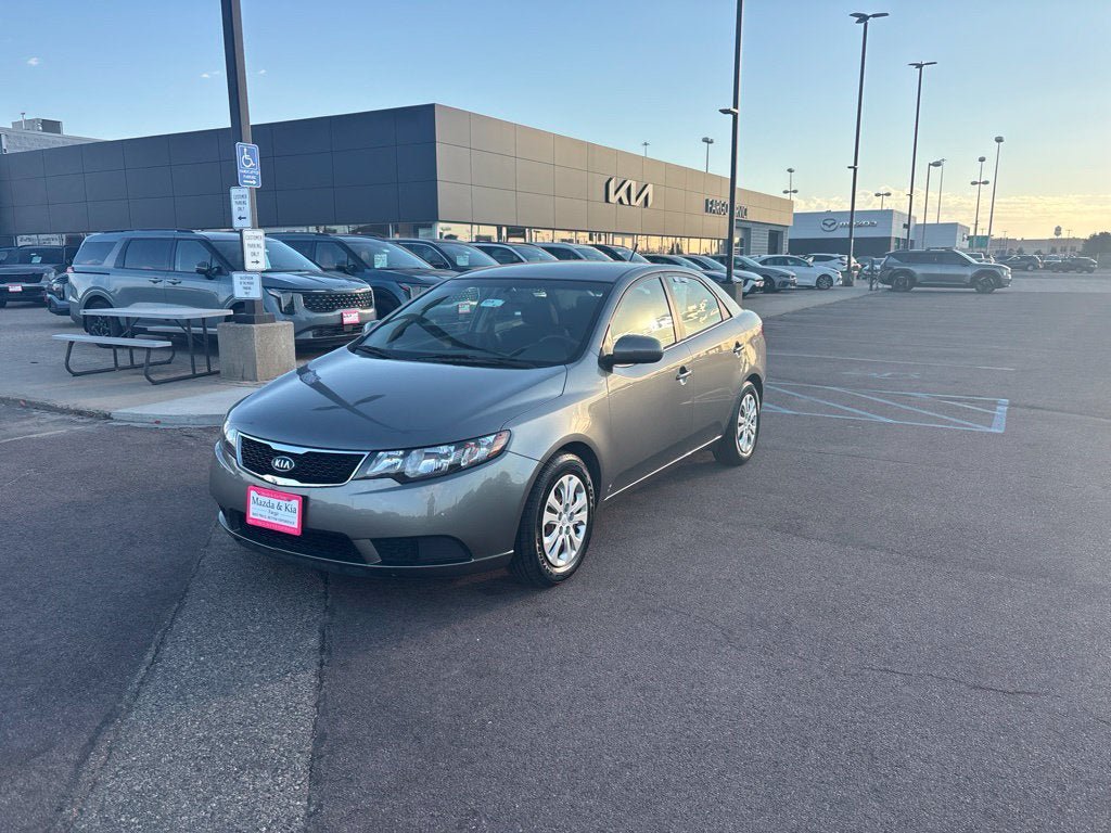 Used 2012 Kia Forte EX FWD image 2