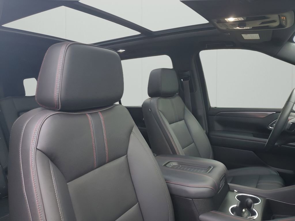 Used 2023 Chevrolet Suburban RST image 15