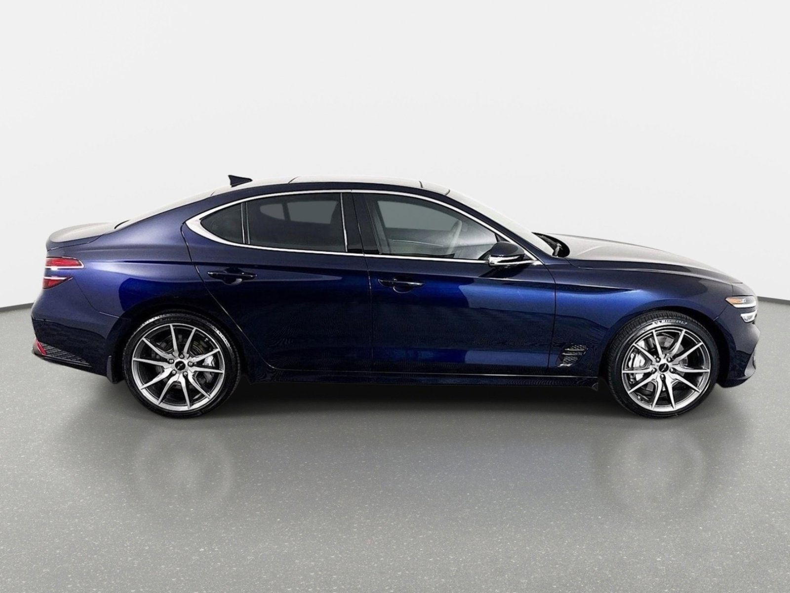 Used 2026 Genesis G70 2.5T Prestige image 4